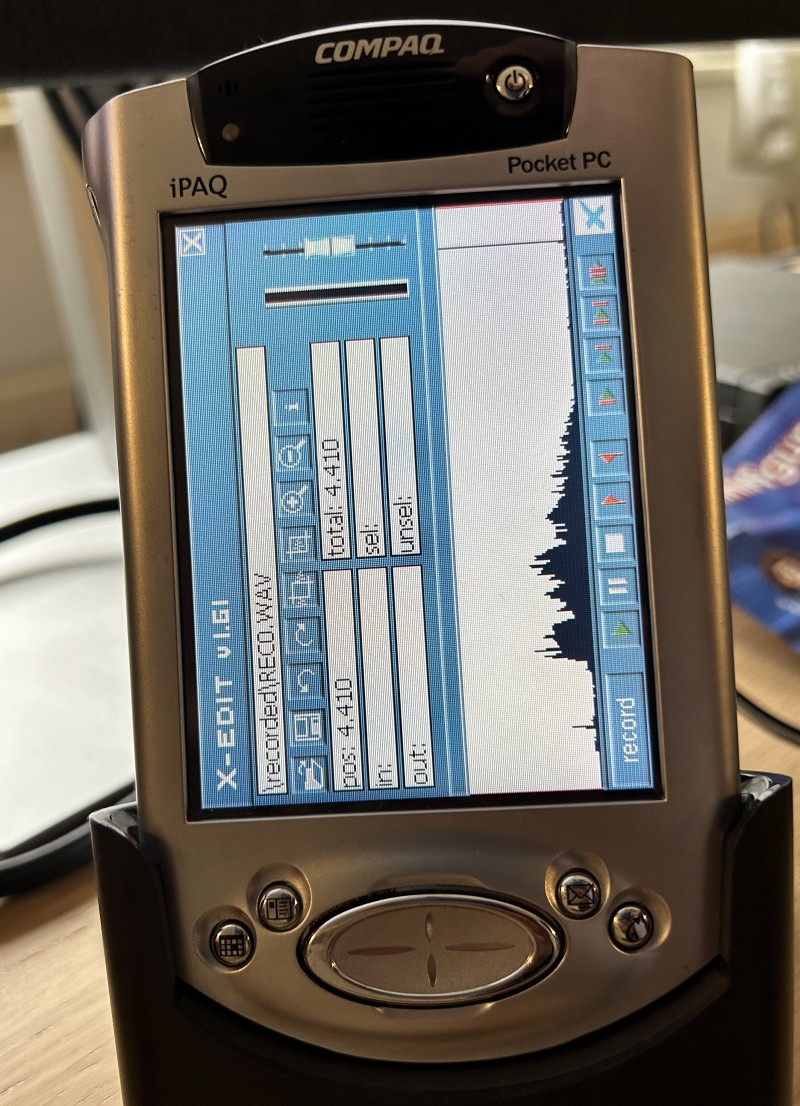 X-EDIT running on a Compaq iPaq