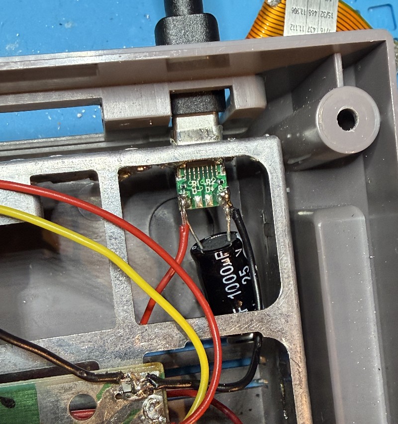 1000 μF capacitor added to the USB-C power